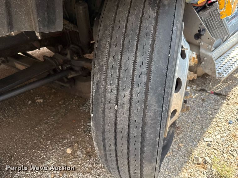 image for item HI9250 2023 International LT625 semi truck