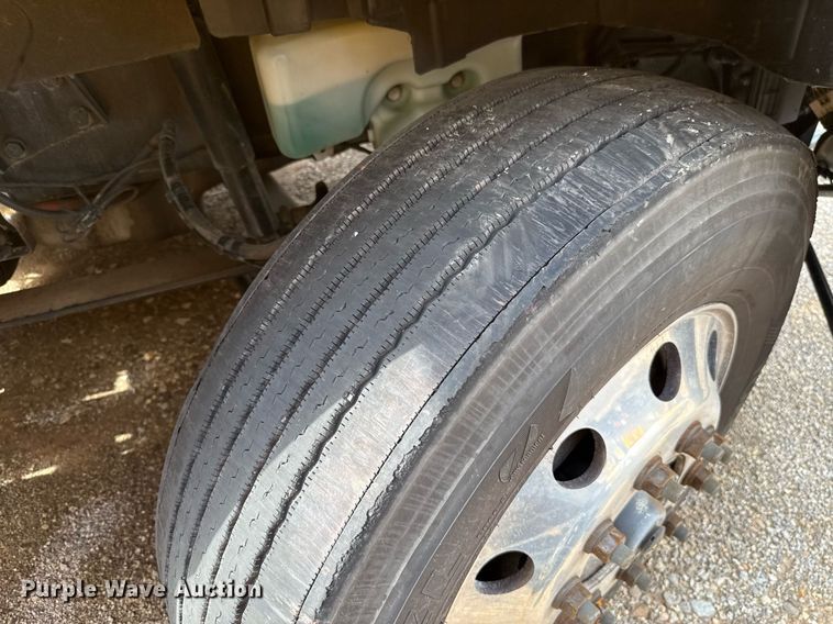 image for item HI9250 2023 International LT625 semi truck