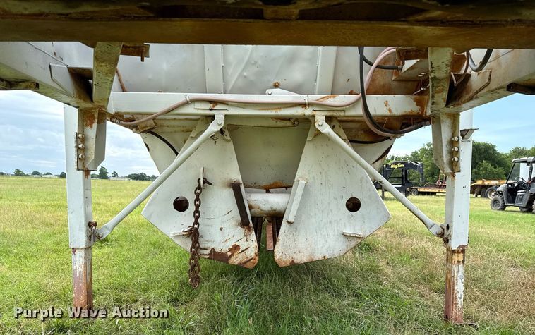 image for item HI9255 1979 Timpte-Beall 301-A bottom dump trailer
