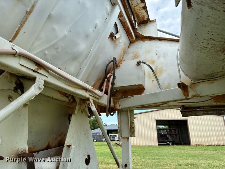 image for item HI9255 1979 Timpte-Beall 301-A bottom dump trailer