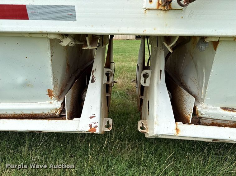 image for item HI9255 1979 Timpte-Beall 301-A bottom dump trailer