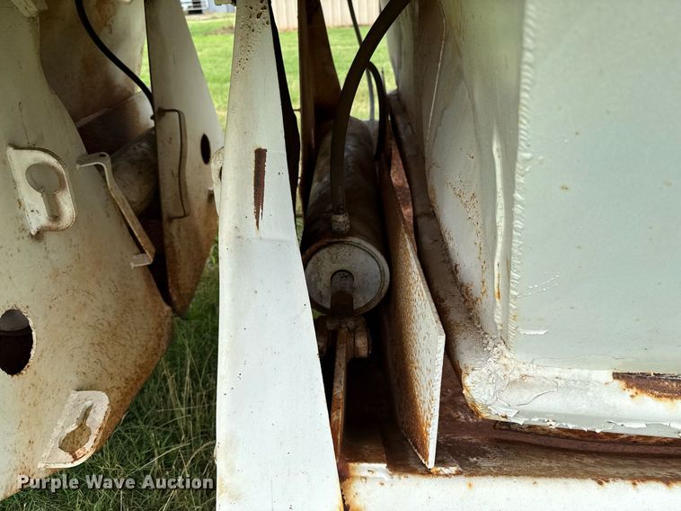 image for item HI9255 1979 Timpte-Beall 301-A bottom dump trailer