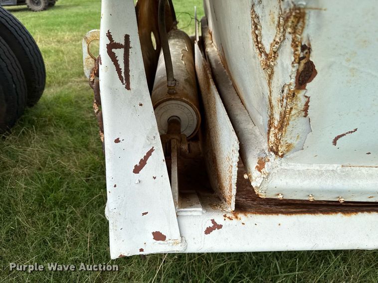 image for item HI9255 1979 Timpte-Beall 301-A bottom dump trailer