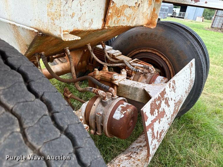 image for item HI9255 1979 Timpte-Beall 301-A bottom dump trailer