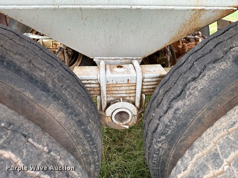 image for item HI9255 1979 Timpte-Beall 301-A bottom dump trailer