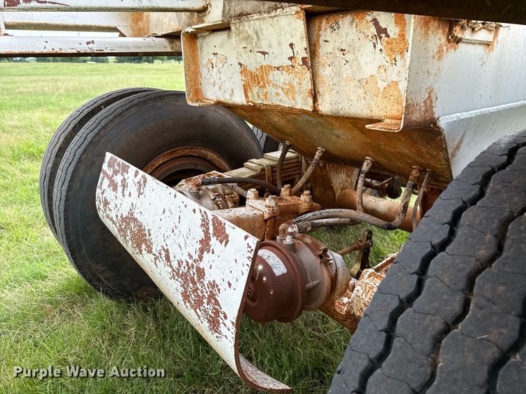 image for item HI9255 1979 Timpte-Beall 301-A bottom dump trailer