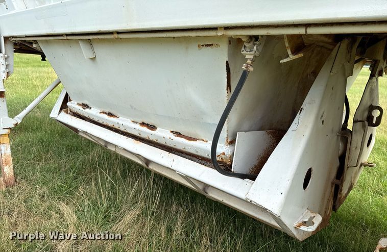 image for item HI9255 1979 Timpte-Beall 301-A bottom dump trailer