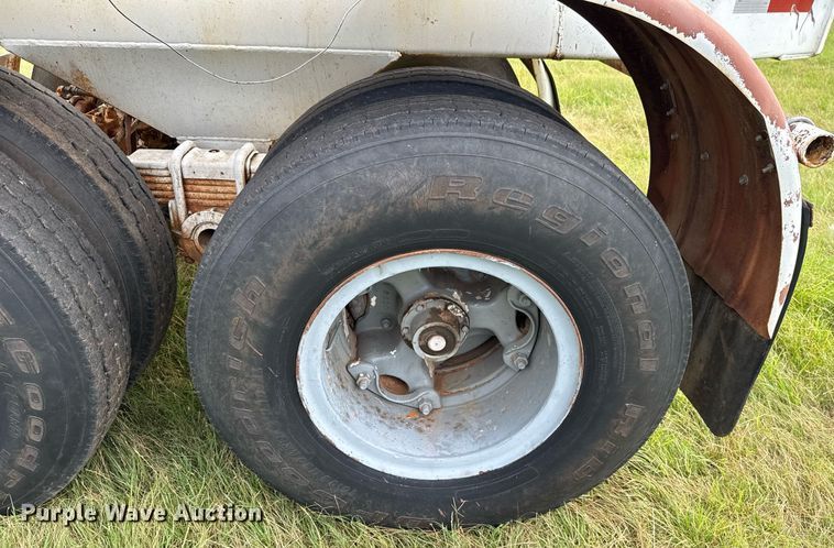 image for item HI9255 1979 Timpte-Beall 301-A bottom dump trailer