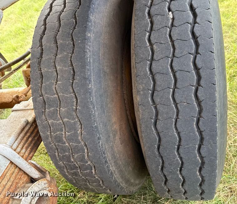 image for item HI9255 1979 Timpte-Beall 301-A bottom dump trailer