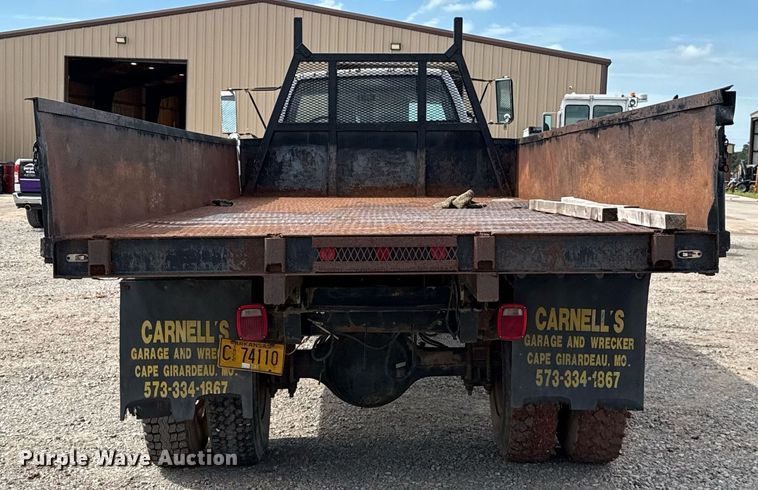 image for item HI9267 2000 Chevrolet C7500 dump flatbed truck