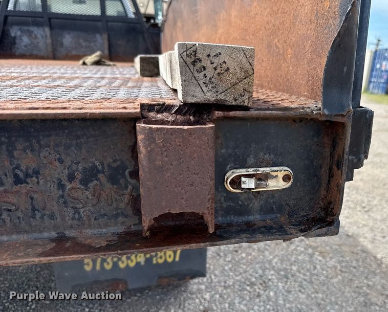 image for item HI9267 2000 Chevrolet C7500 dump flatbed truck