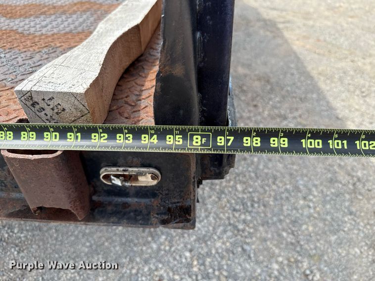 image for item HI9267 2000 Chevrolet C7500 dump flatbed truck