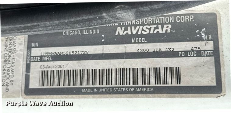 image for item HI9269 2002 International 4300 truck cab and chassis