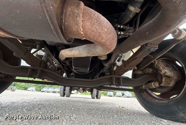 image for item HI9272 1989 Ford F600 fuel truck