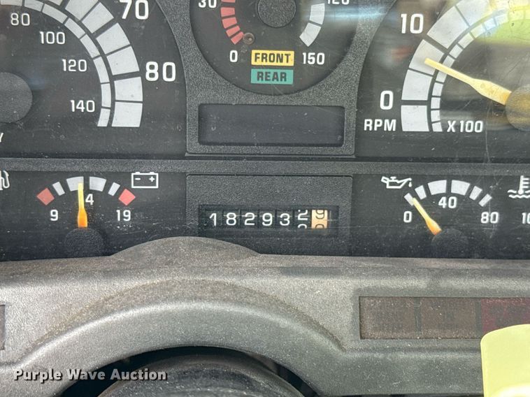 image for item HI9274 2000 GMC C7500 truck cab and chassis