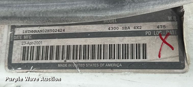 image for item HI9277 2002 International 4300 truck cab and chassis