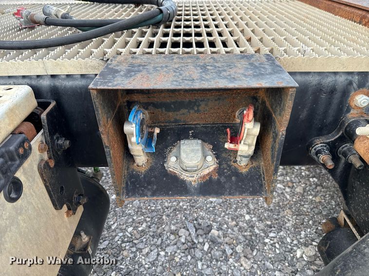 image for item HI9282 2011 International ProStar Premium  semi truck