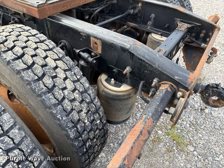 image for item HI9282 2011 International ProStar Premium  semi truck