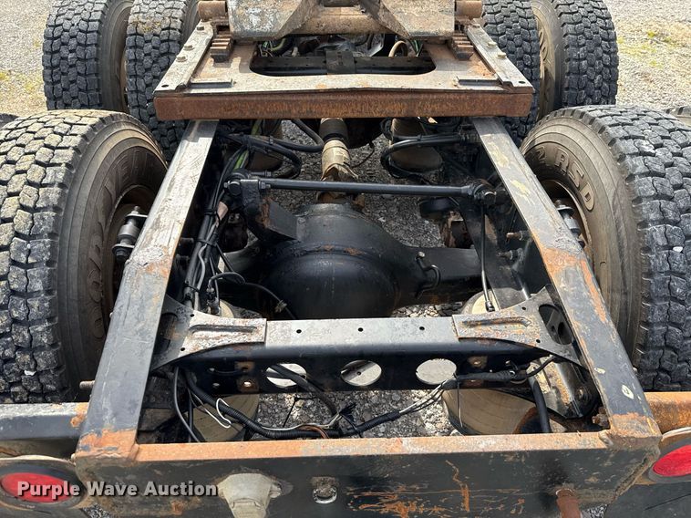 image for item HI9282 2011 International ProStar Premium  semi truck