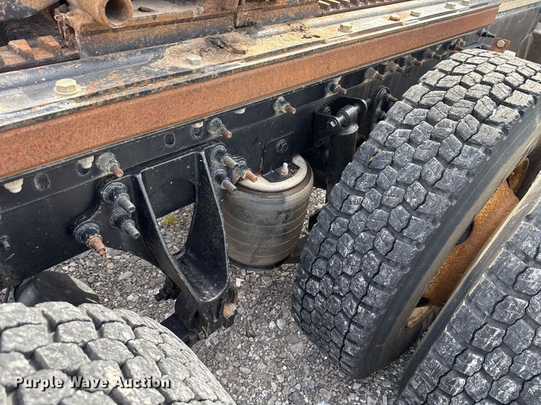 image for item HI9282 2011 International ProStar Premium  semi truck