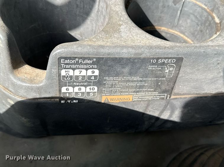 image for item HI9282 2011 International ProStar Premium  semi truck