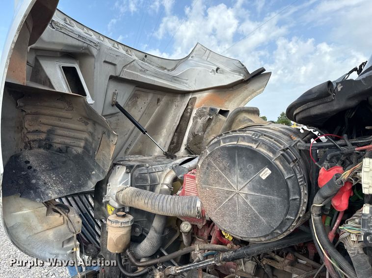 image for item HI9282 2011 International ProStar Premium  semi truck