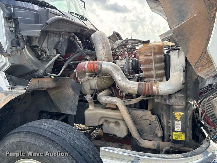 image for item HI9282 2011 International ProStar Premium  semi truck