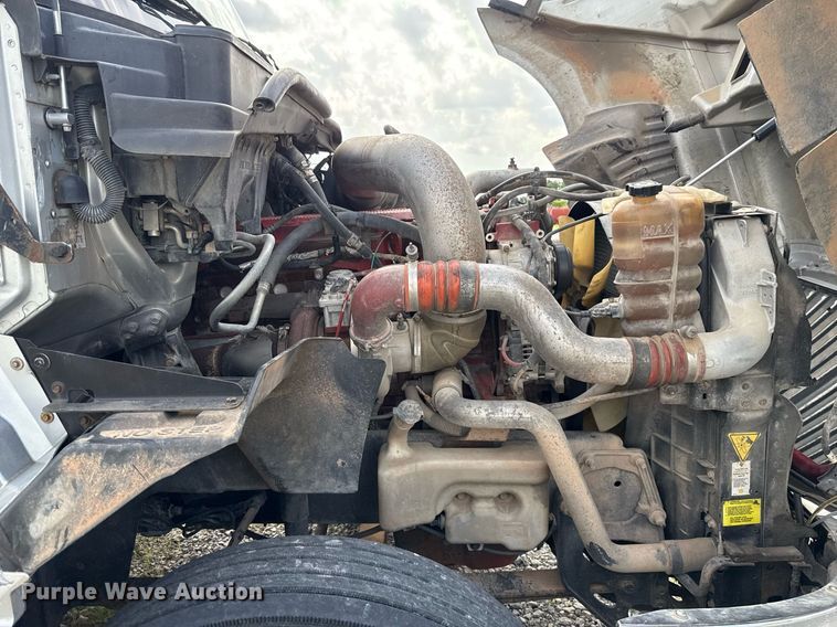 image for item HI9282 2011 International ProStar Premium  semi truck