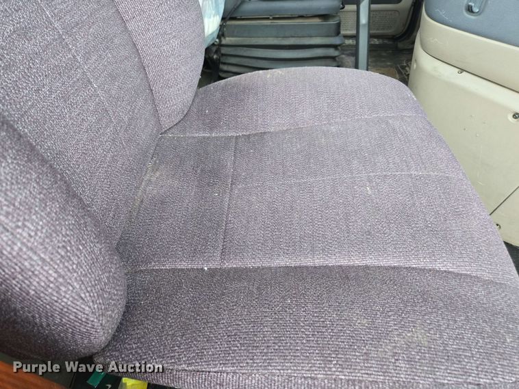 image for item YA0444 2015 Freightliner  Cascadia 125 semi truck