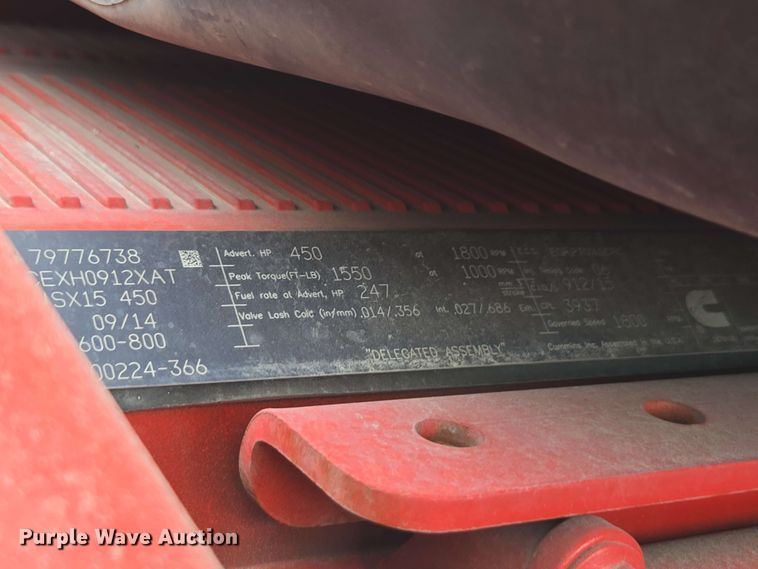 image for item YA0444 2015 Freightliner  Cascadia 125 semi truck