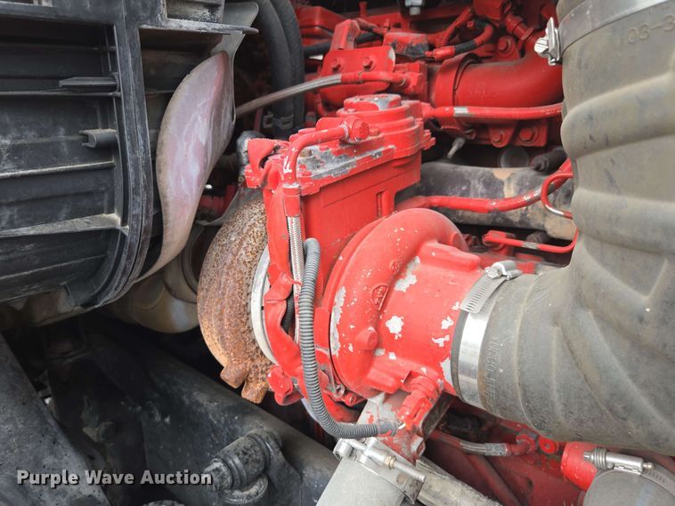 image for item YA0444 2015 Freightliner  Cascadia 125 semi truck