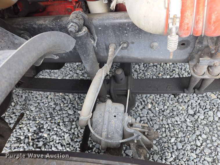 image for item YA0444 2015 Freightliner  Cascadia 125 semi truck