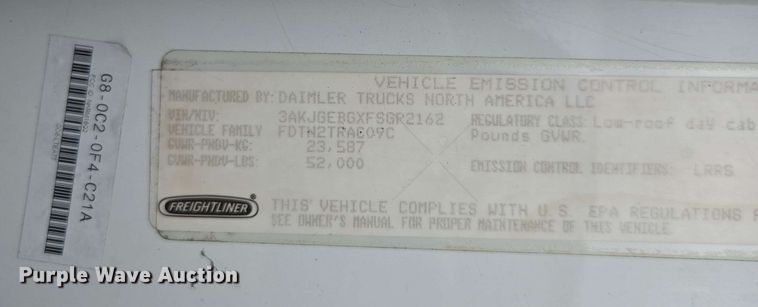 image for item YA0444 2015 Freightliner  Cascadia 125 semi truck
