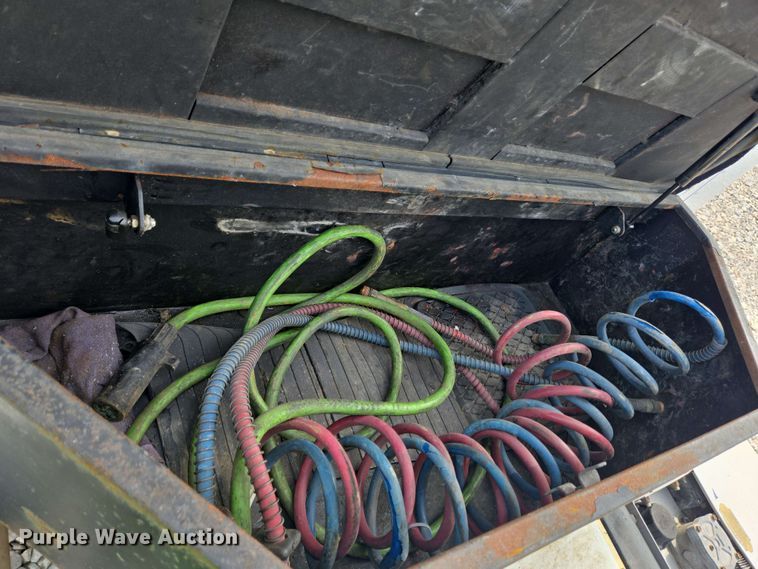 image for item YA0473 2014 Kenworth W900 semi truck