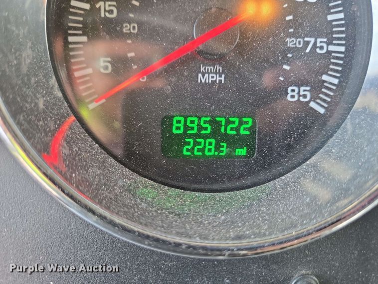 image for item YA0473 2014 Kenworth W900 semi truck