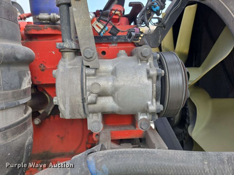 image for item YA0473 2014 Kenworth W900 semi truck