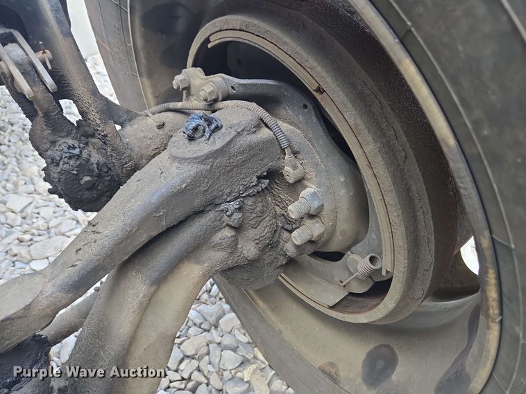 image for item YA0473 2014 Kenworth W900 semi truck