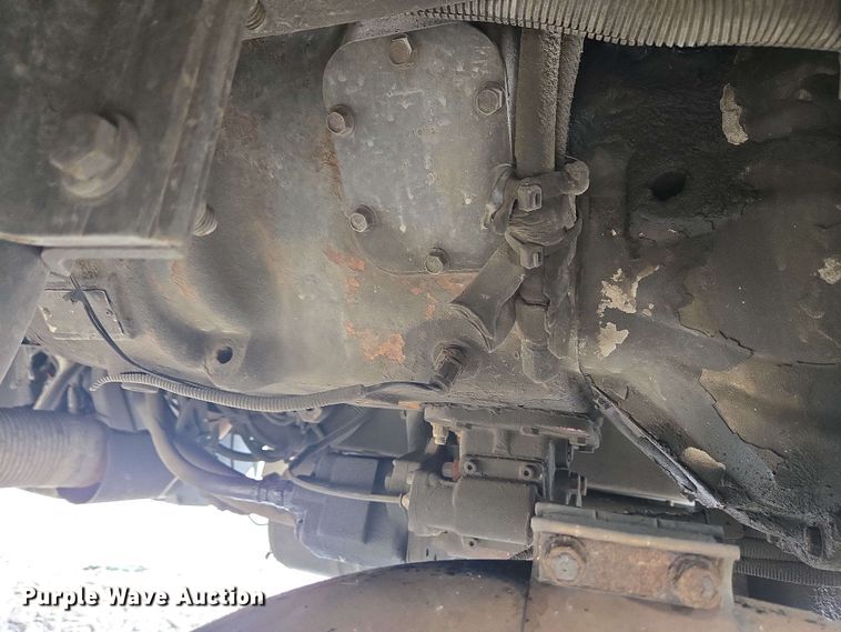 image for item YA0473 2014 Kenworth W900 semi truck