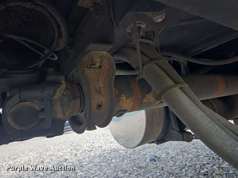 image for item YA0473 2014 Kenworth W900 semi truck