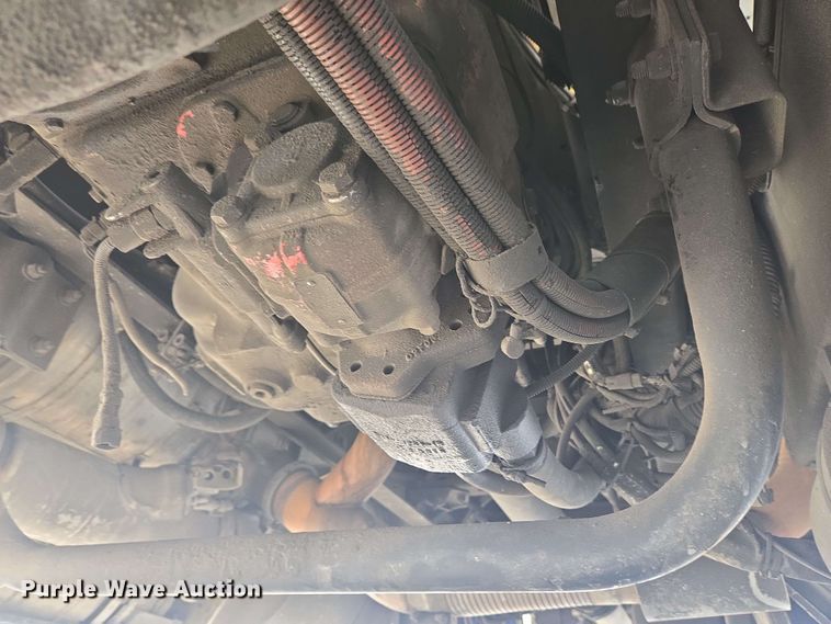 image for item YA0473 2014 Kenworth W900 semi truck