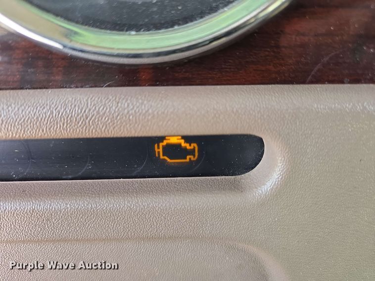 image for item YA0475 2018 Peterbilt 389 semi truck