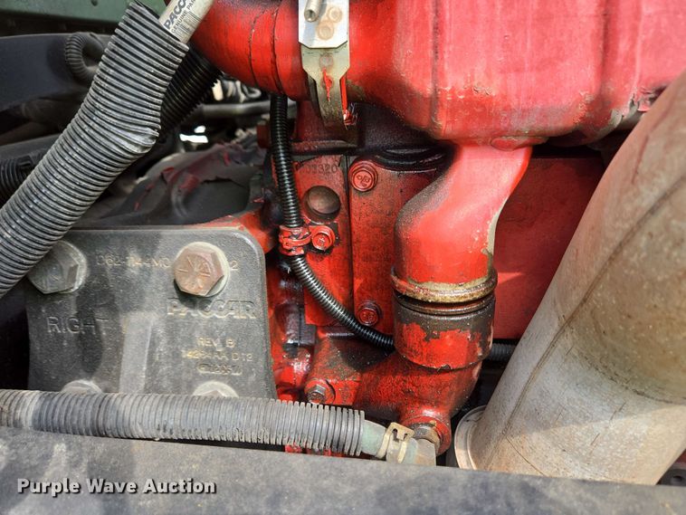 image for item YA0475 2018 Peterbilt 389 semi truck