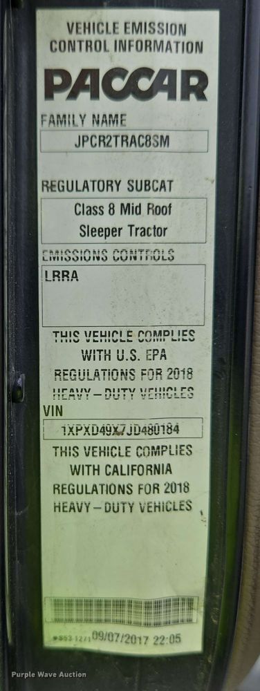 image for item YA0475 2018 Peterbilt 389 semi truck