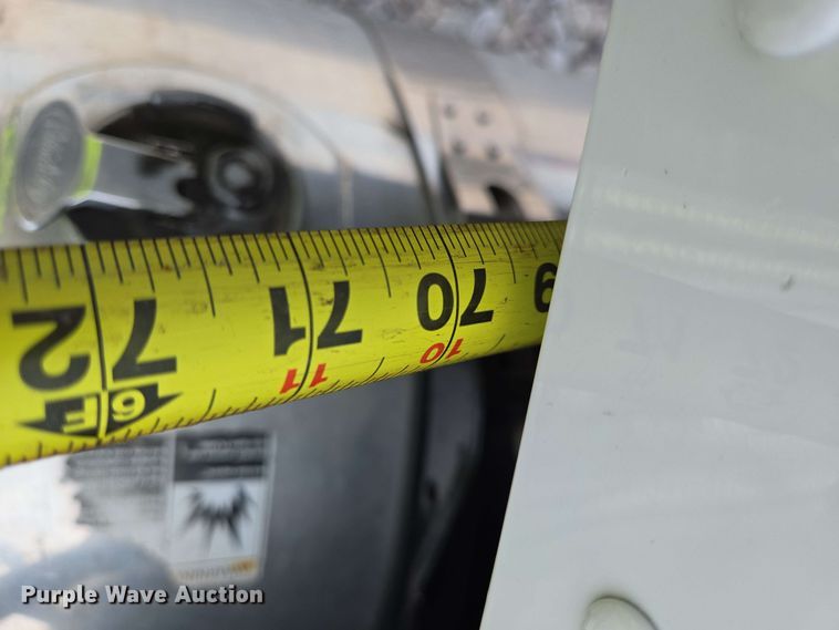 image for item YA0476 2019 Peterbilt 389 semi truck