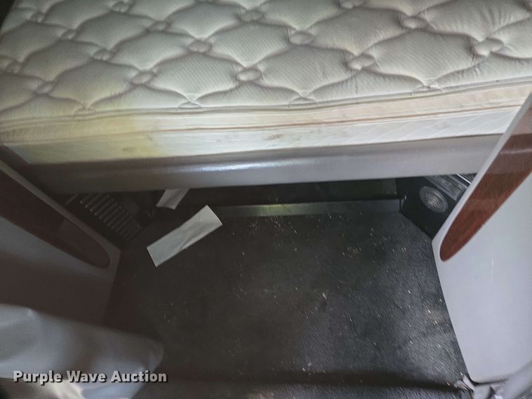 image for item YA0476 2019 Peterbilt 389 semi truck