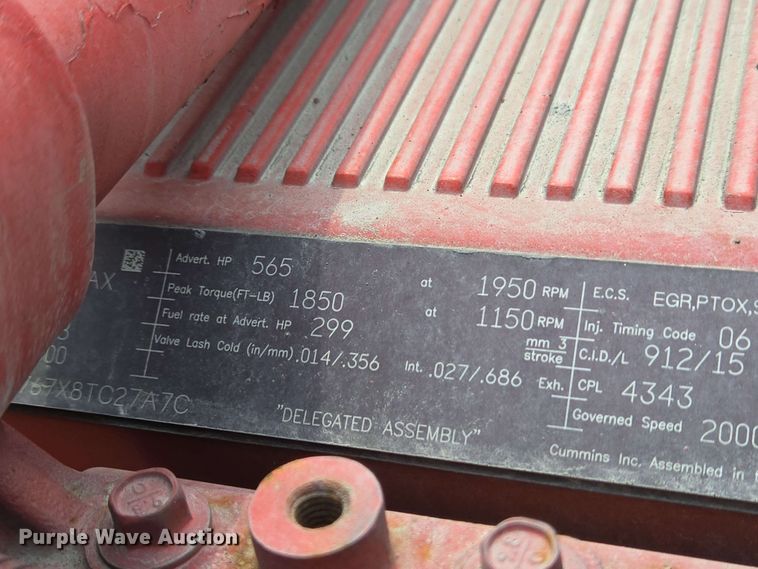 image for item YA0476 2019 Peterbilt 389 semi truck