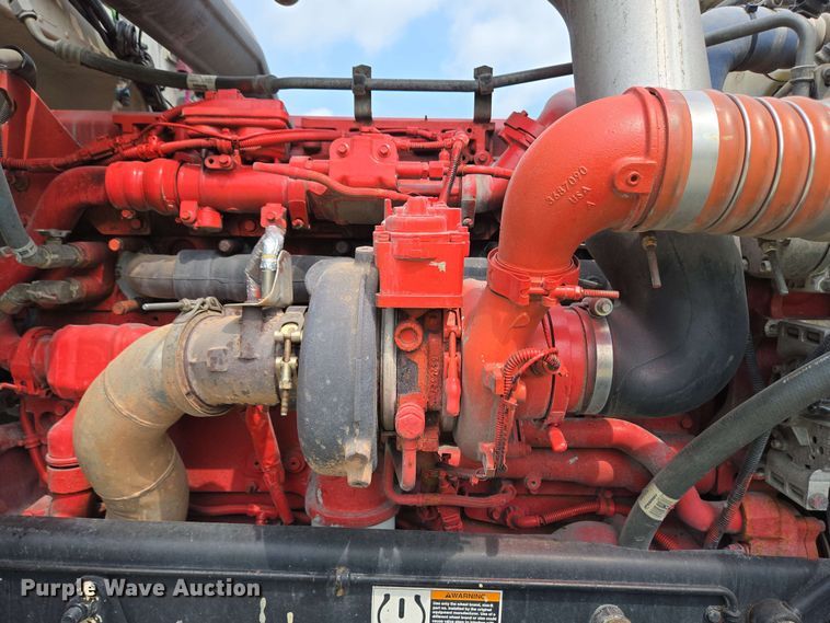 image for item YA0476 2019 Peterbilt 389 semi truck