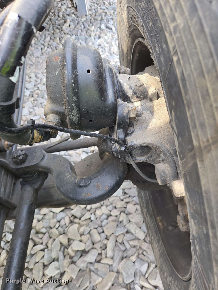 image for item YA0476 2019 Peterbilt 389 semi truck