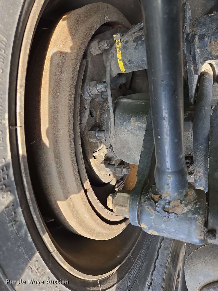 image for item YA0476 2019 Peterbilt 389 semi truck