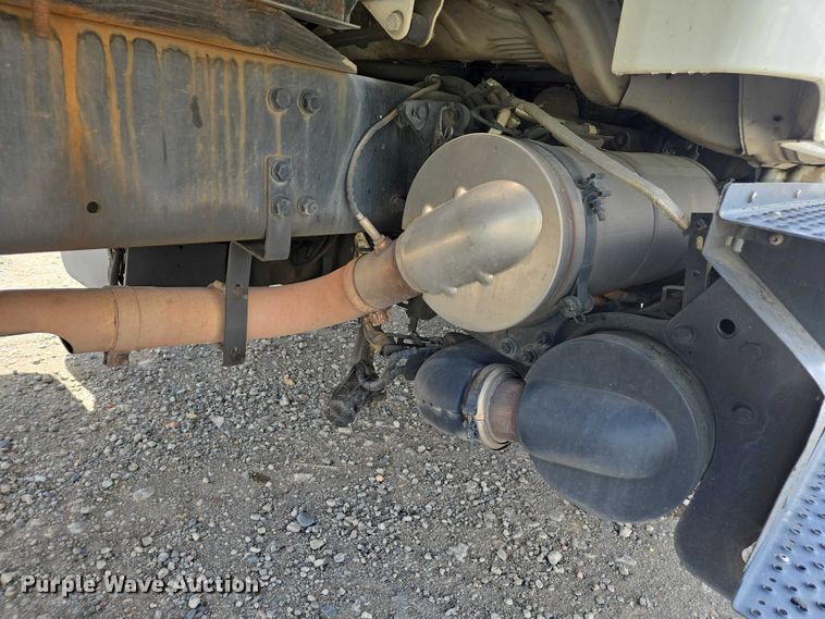 image for item YA0492 2012 Freightliner  Business Class M2 106 box truck